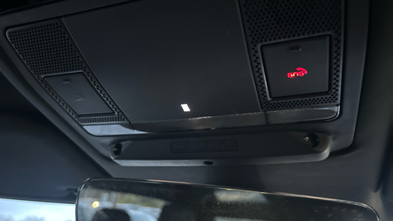 Land Rover Defender 3.0 D250 X-Dynamic SE 90 3dr Auto Diesel Estate